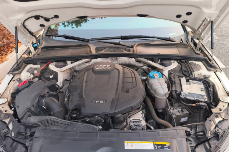 奥迪A4L 2018款 30周年年型 40 TFSI 进取型局部细节24