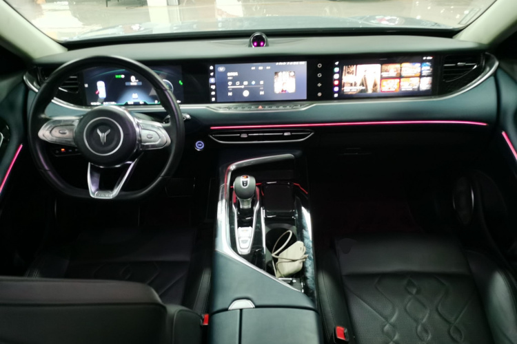 岚图汽车 岚图FREE 2021款 四驱标准增程专属豪华套装中控内饰7002