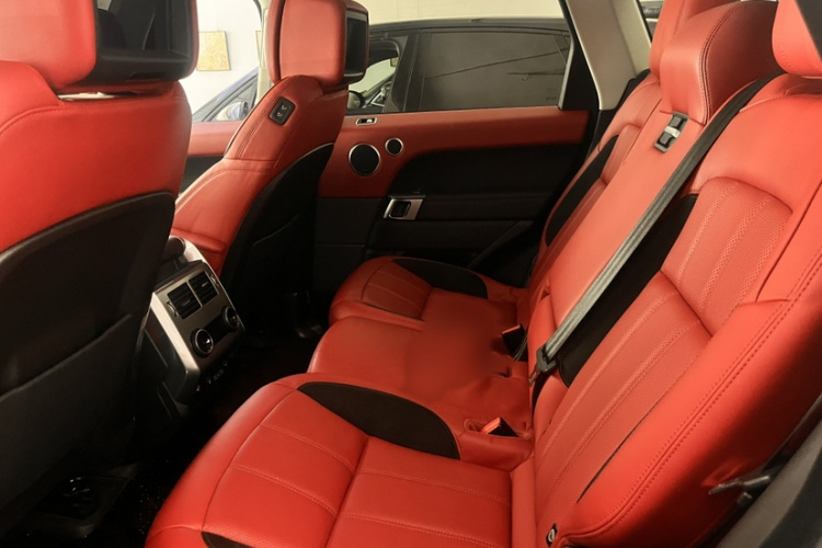 路虎 揽胜运动版 2019款 3.0 L6 HSE DYNAMIC中控内饰7003