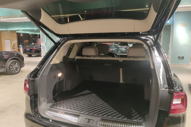 红旗HS7 2022款 3.0T 自动四驱智联旗畅版 五座机舱底盘23