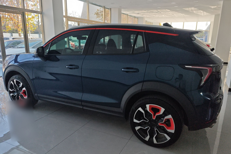 领克06 2020款 1.5T 耀Halo车身外观4