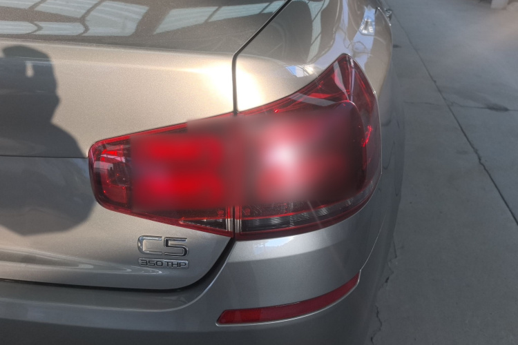 雪铁龙C5 2017款 350THP 自动豪华型车身外观9