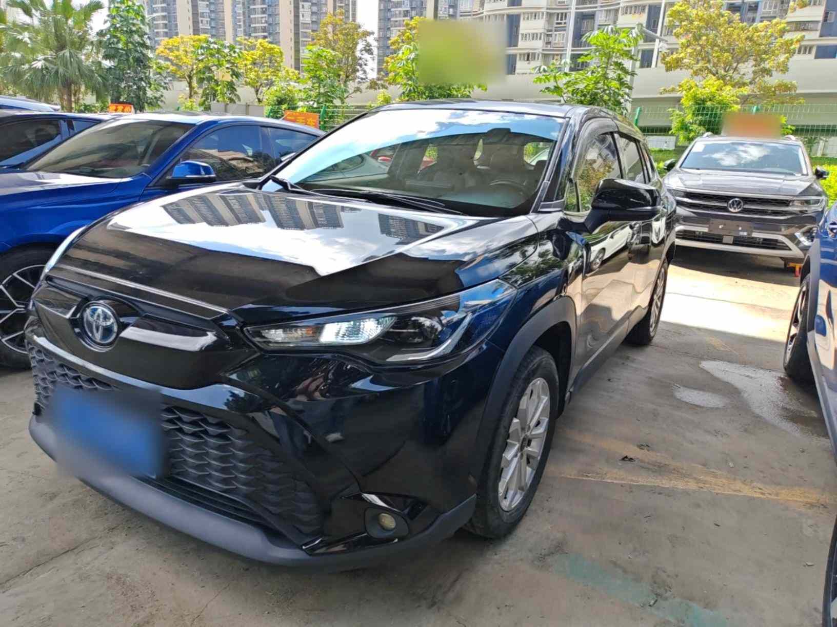 丰田 锋兰达 2023款 2.0L 智能电混双擎 领先版(2)