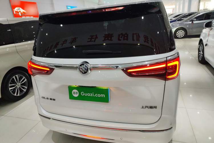 别克GL8 2023款 ES陆尊 尊享型车身外观6