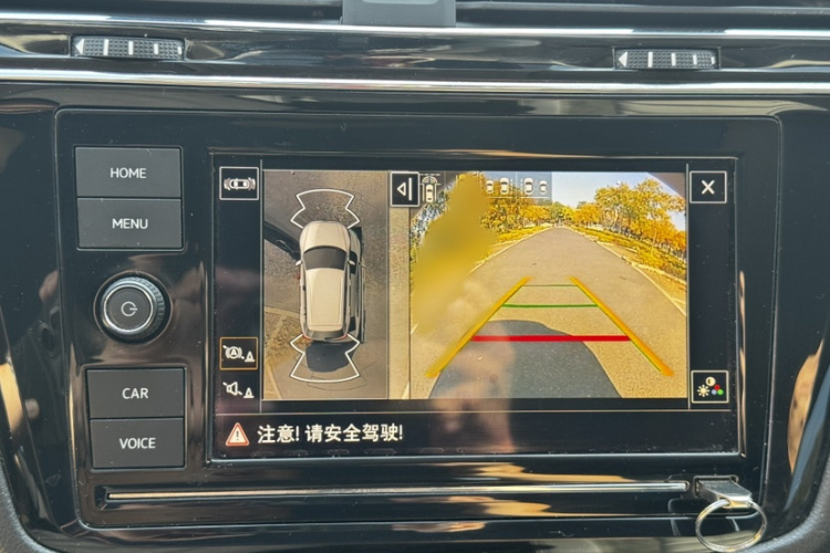 大众 途观L 2019款 330TSI 自动两驱全景舒适版 国VI中控内饰7011