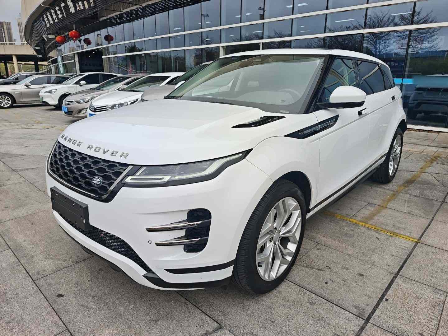 路虎 揽胜极光 2023款 极光L 200PS 精英版(2)