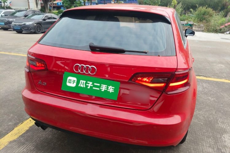 奥迪A3 2015款 Sportback 35 TFSI 百万纪念智领型车身外观6