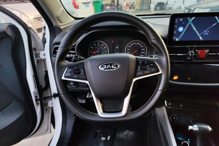 江汽集团 瑞风S4 2019款 1.6L CVT梦想型中控内饰13