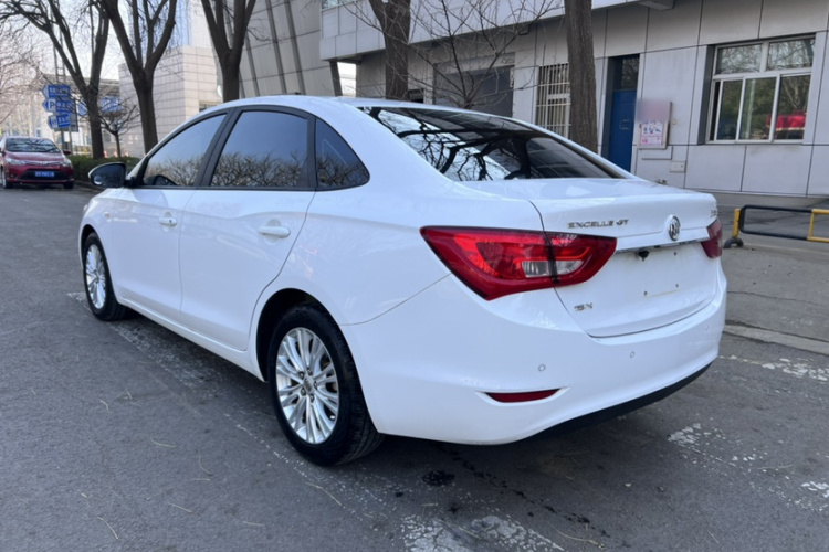 别克 英朗 2017款 15N 自动精英型车身外观6011