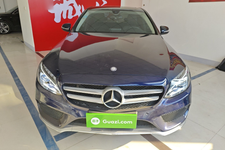 奔驰C级 2015款 改款 C 180 L 运动型车身外观2