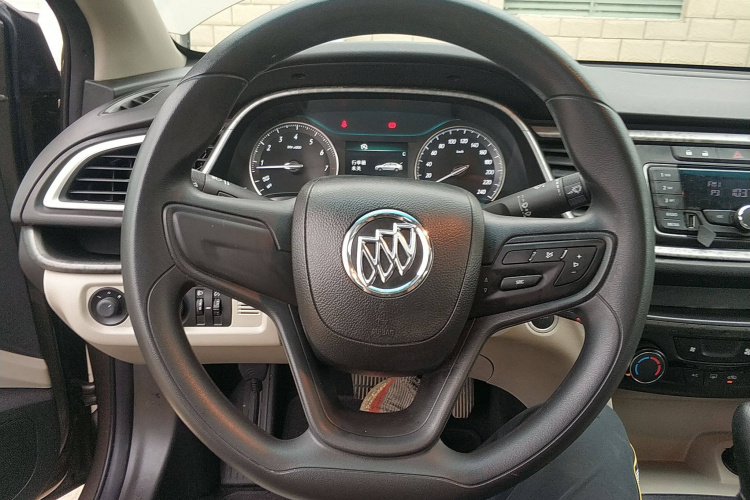 别克 英朗 2017款 15N 自动精英型中控内饰13