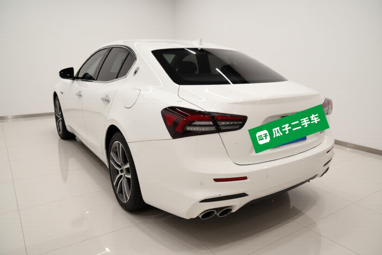 玛莎拉蒂 Ghibli 2014款 3.0T 标准版车身外观5