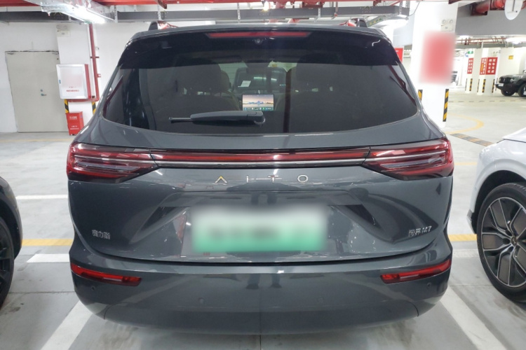 鸿蒙智行 问界M7 2024款 1.5T 智驾四驱Max版 6座车身外观6004