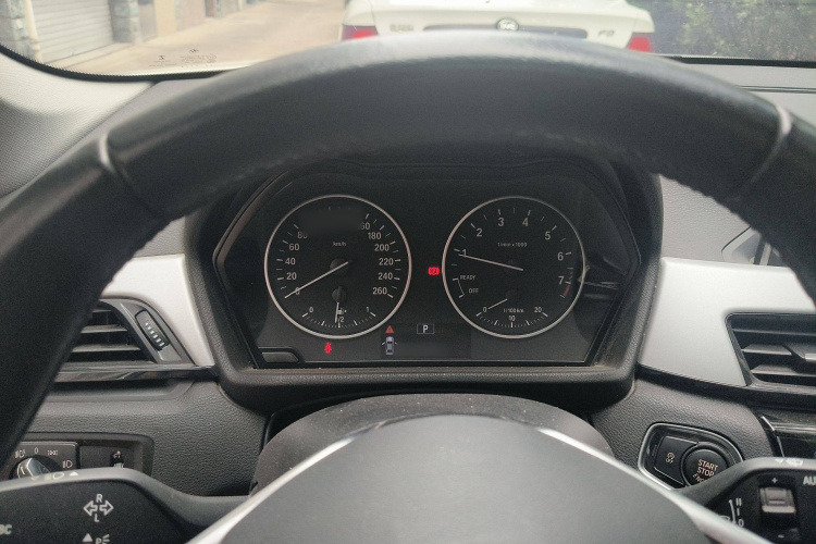 宝马X1 2016款 sDrive18Li 尊享型局部细节14