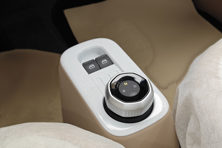 吉利银河 2024款 熊猫mini 200km 耐力熊局部细节18