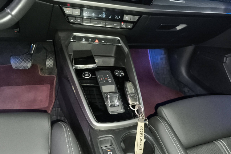 奥迪A3 2023款 改款 A3L Limousine 35 TFSI 时尚运动型局部细节18