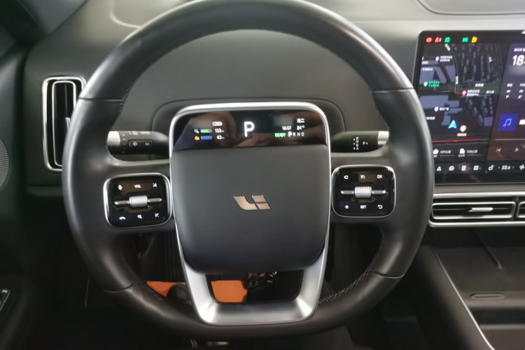 理想汽车 理想L9 2022款 Max中控内饰13