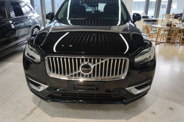 沃尔沃XC90 2020款 T6 智逸豪华版 7座车身外观2
