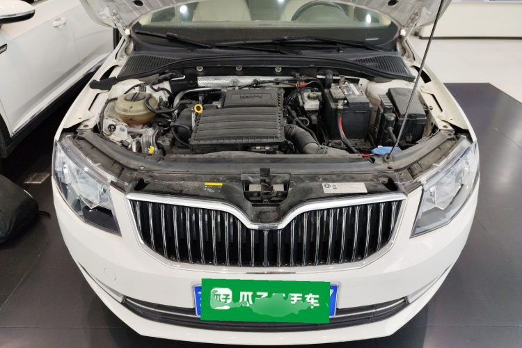 斯柯达 明锐 2015款 1.6L 自动逸俊版机舱底盘24