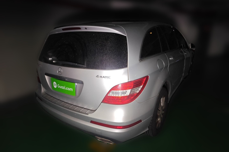 奔驰R级 2017款 R 320 4MATIC 商务型臻藏版车身外观6005