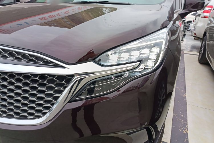 别克GL8 2021款 Avenir艾维亚 六座贤礼版车身外观36