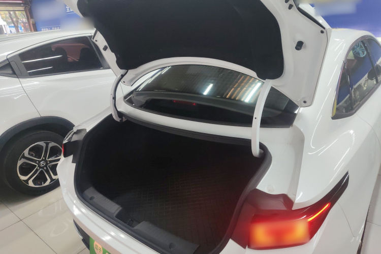 长安 逸动 2024款 1.5T GDI自动 尊贵型局部细节23