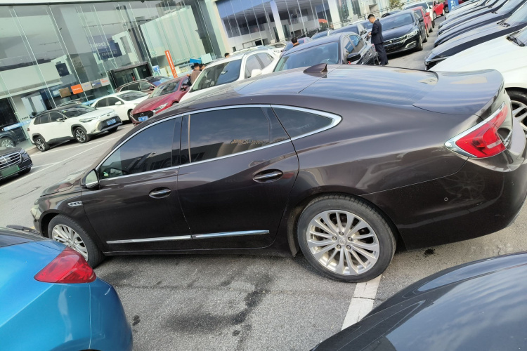 别克 君越 2016款 改款 28T 精英型车身外观4