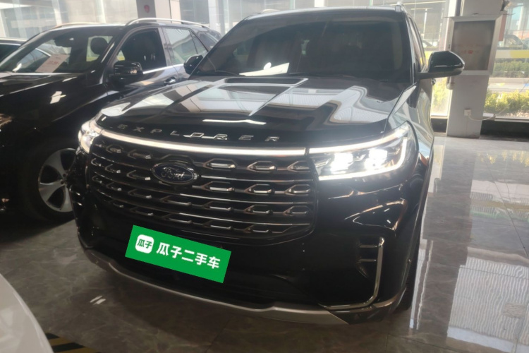 福特 探险者 2023款 EcoBoost 285 四驱钛金版 7座车身外观6001