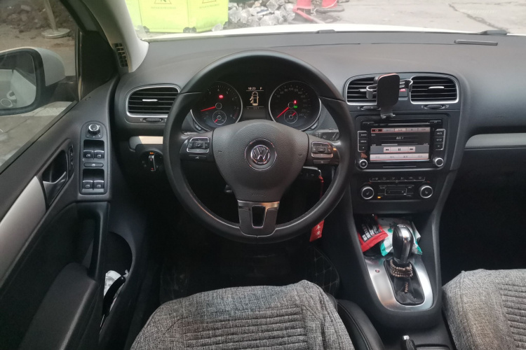 大众 高尔夫 2012款 1.4TSI 自动豪华型局部细节13