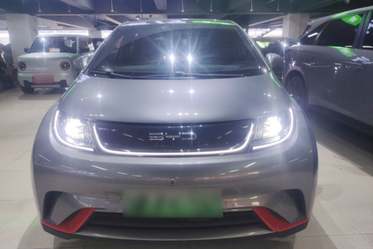 比亚迪 海豚 2021款 405km 时尚版车身外观2