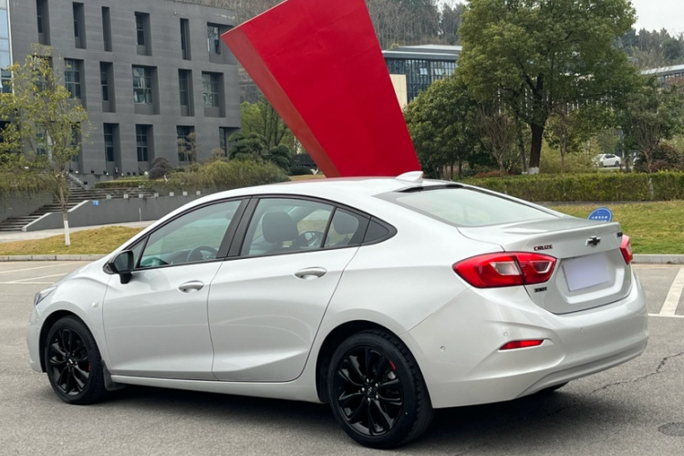 雪佛兰 科鲁兹 2018款 Redline 330T 双离合领锋版车身外观6003