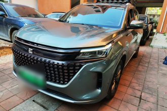 蓝电E5 2023款 1.5L DE-i 100KM畅享型 7座