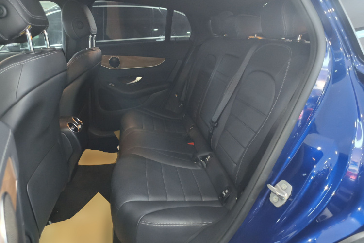 奔驰GLC轿跑 2018款 GLC 260 4MATIC 轿跑SUV中控内饰7004