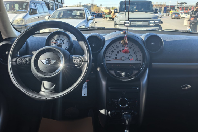 MINI Countryman 2011款 1.6L COOPER Fun车身外观6005