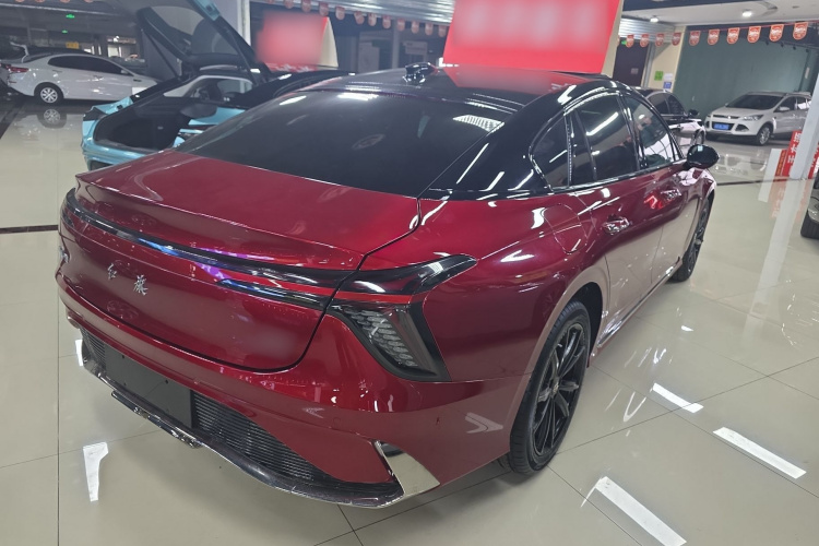 红旗H6 2023款 2.0T 致臻版车身外观6005