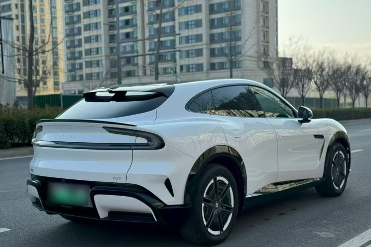 小米汽车 小米YU7 2025款 超长续航后驱版车身外观6004