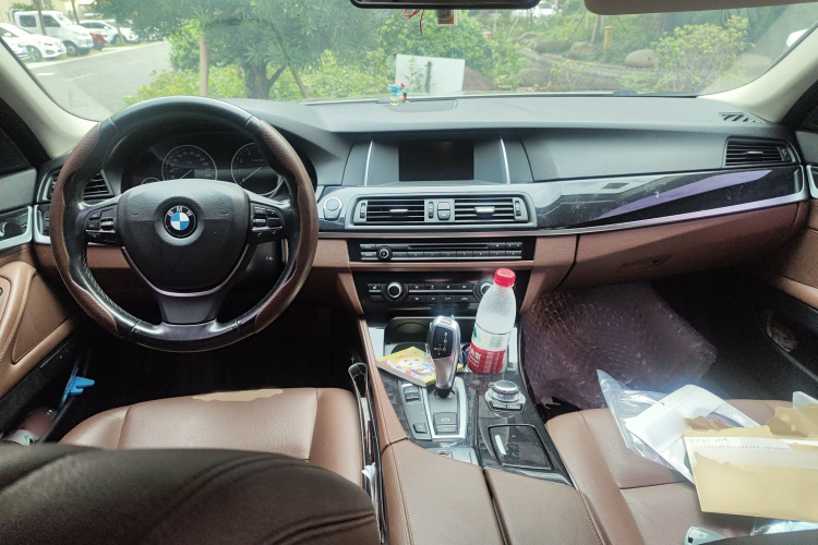 宝马5系 2017款 520Li 典雅型中控内饰7002