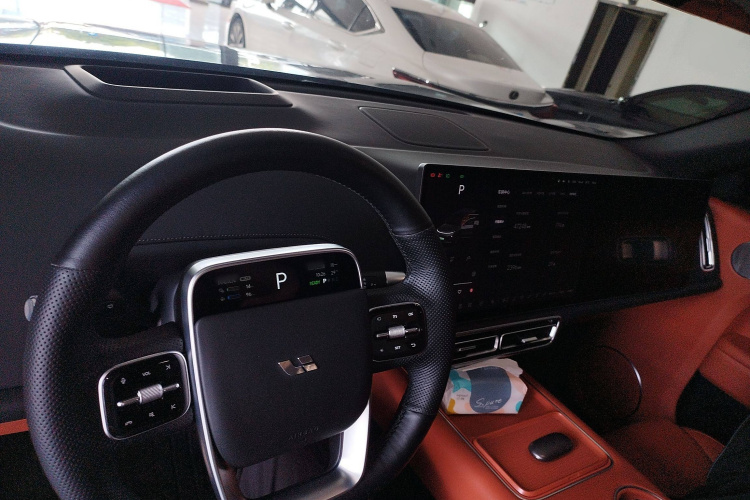 理想汽车 理想L8 2023款 Pro中控内饰7002