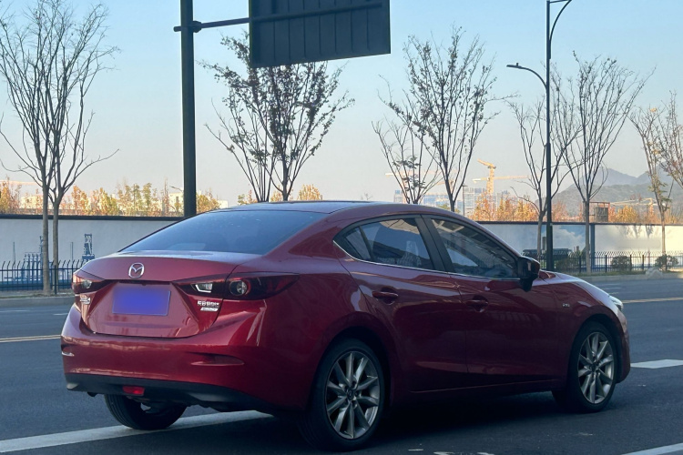 马自达3 昂克赛拉 2017款 三厢 2.0L 自动尊贵型 国V车身外观6006