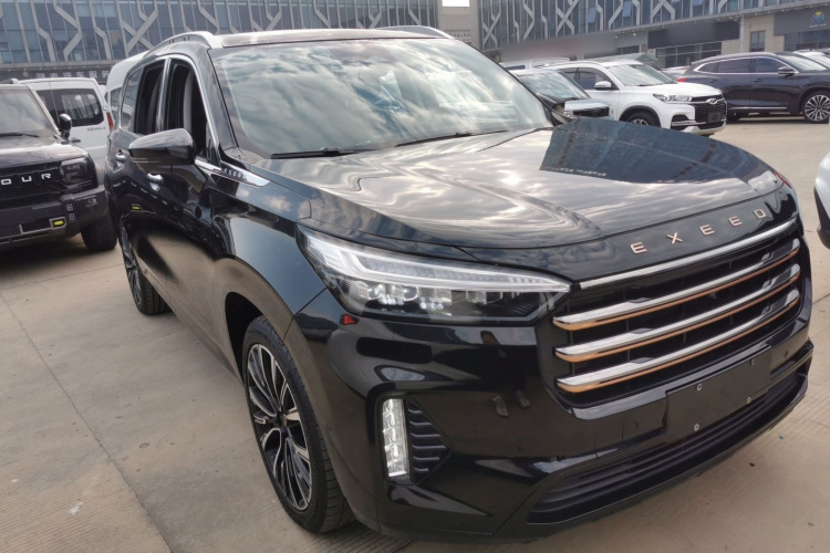 星途揽月 2021款 400T 四驱星尊Pro版 7座车身外观3