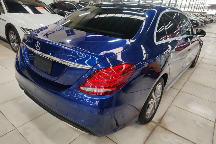 奔驰C级 2015款 C 200 L 运动型车身外观7