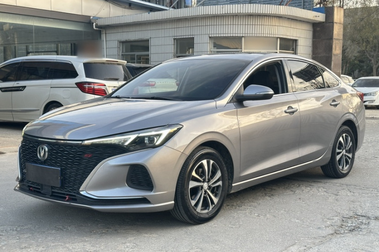 长安 逸动 2020款 PLUS 蓝鲸NE 1.4T GDI DCT尊贵型车身外观6007