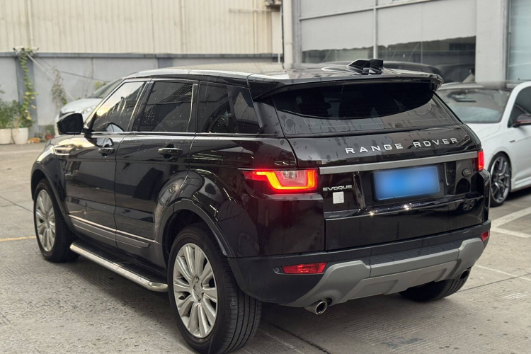 路虎 揽胜极光 2018款 240PS SE 智耀版车身外观6003