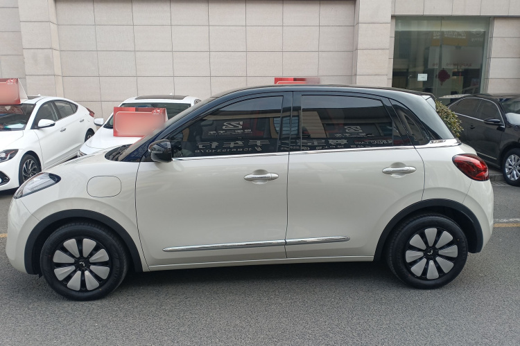 五菱汽车 五菱缤果 2025款 333km 悦享款车身外观4