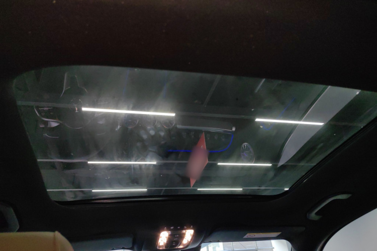 奔驰GLB 2022款 GLB 220 动感型中控内饰22