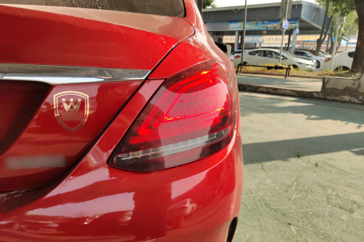 奔驰C级 2020款 改款 C 200 L 时尚型运动版车身外观9