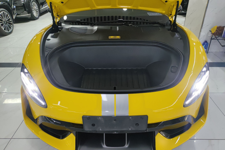 小米汽车 小米SU7 Ultra 2025款 Ultra机舱底盘24