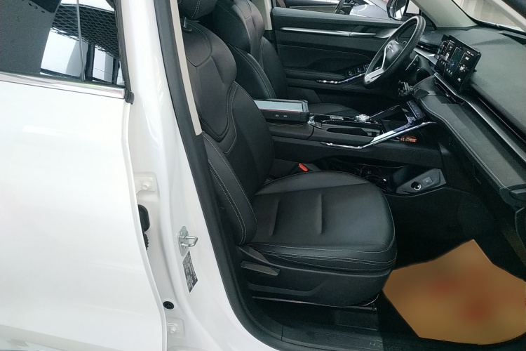 哈弗H6 2021款 第三代 2.0T 自动两驱Max局部细节41