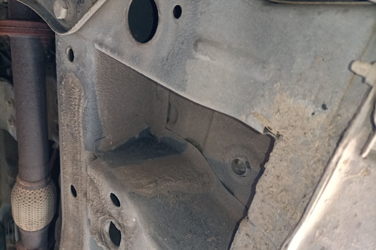 五菱汽车 五菱宏光 2019款 1.5L S舒适型国VI LAR局部细节9004