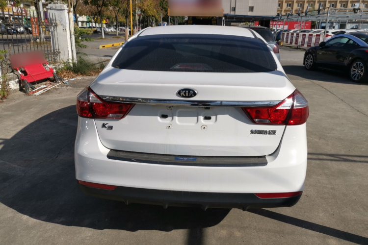 起亚K3 2016款 1.6L 手动GL车身外观6
